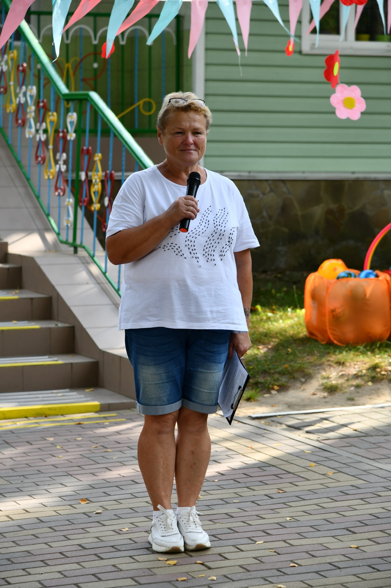 Фото без опису