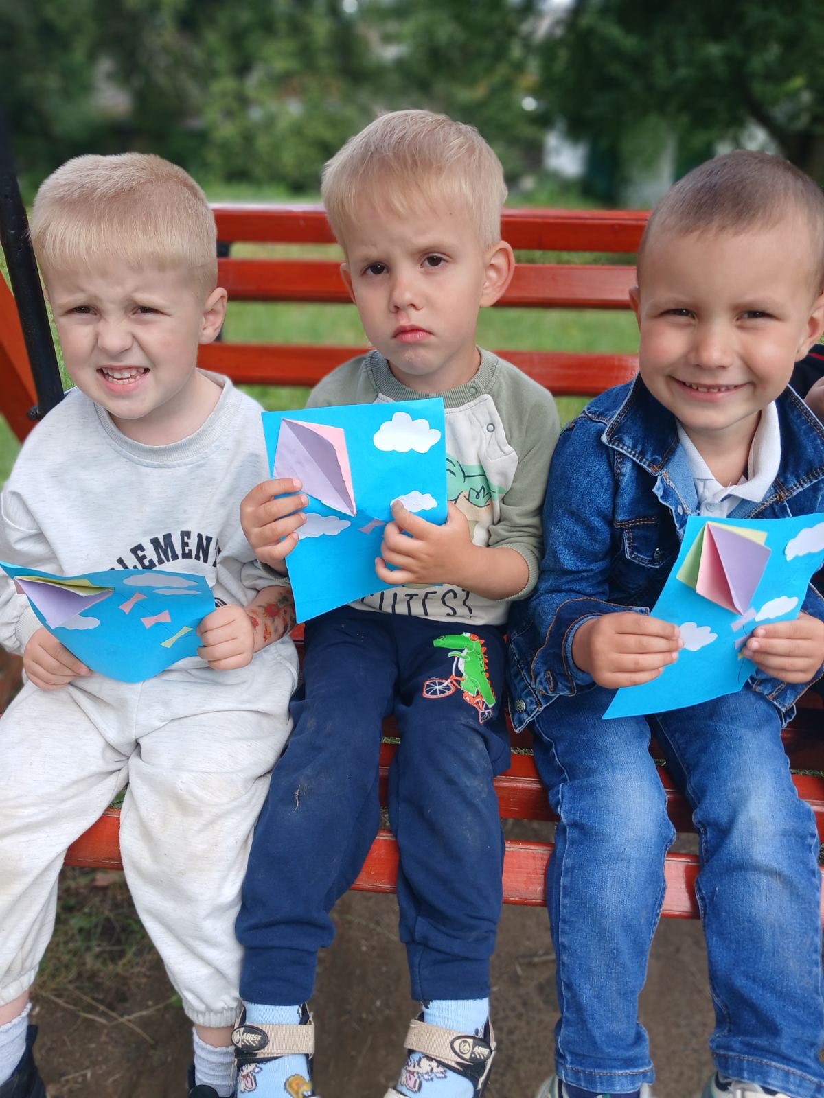 Фото без опису