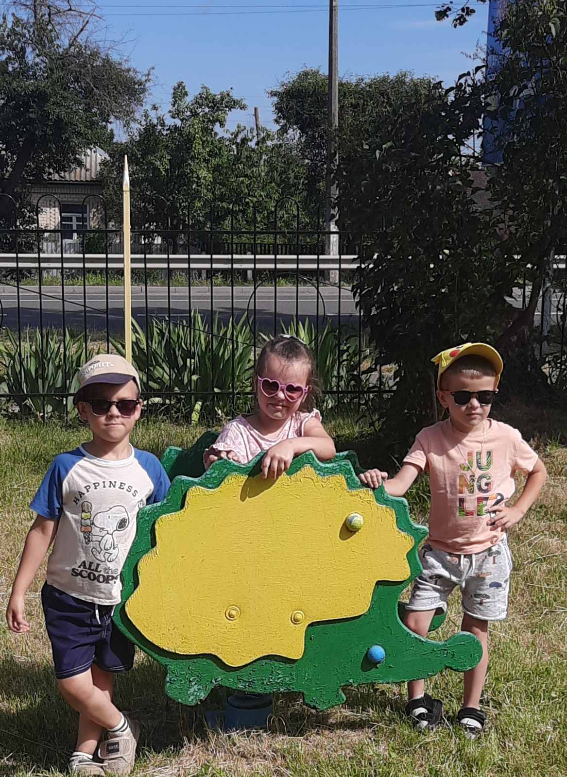 Фото без опису