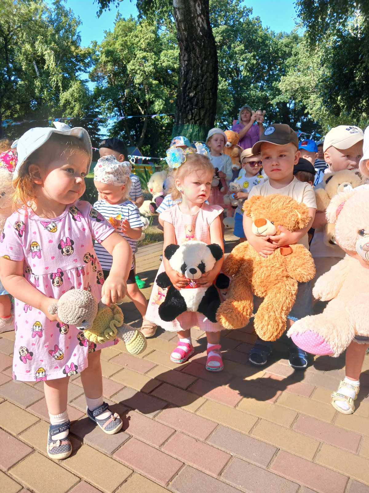 Фото без опису