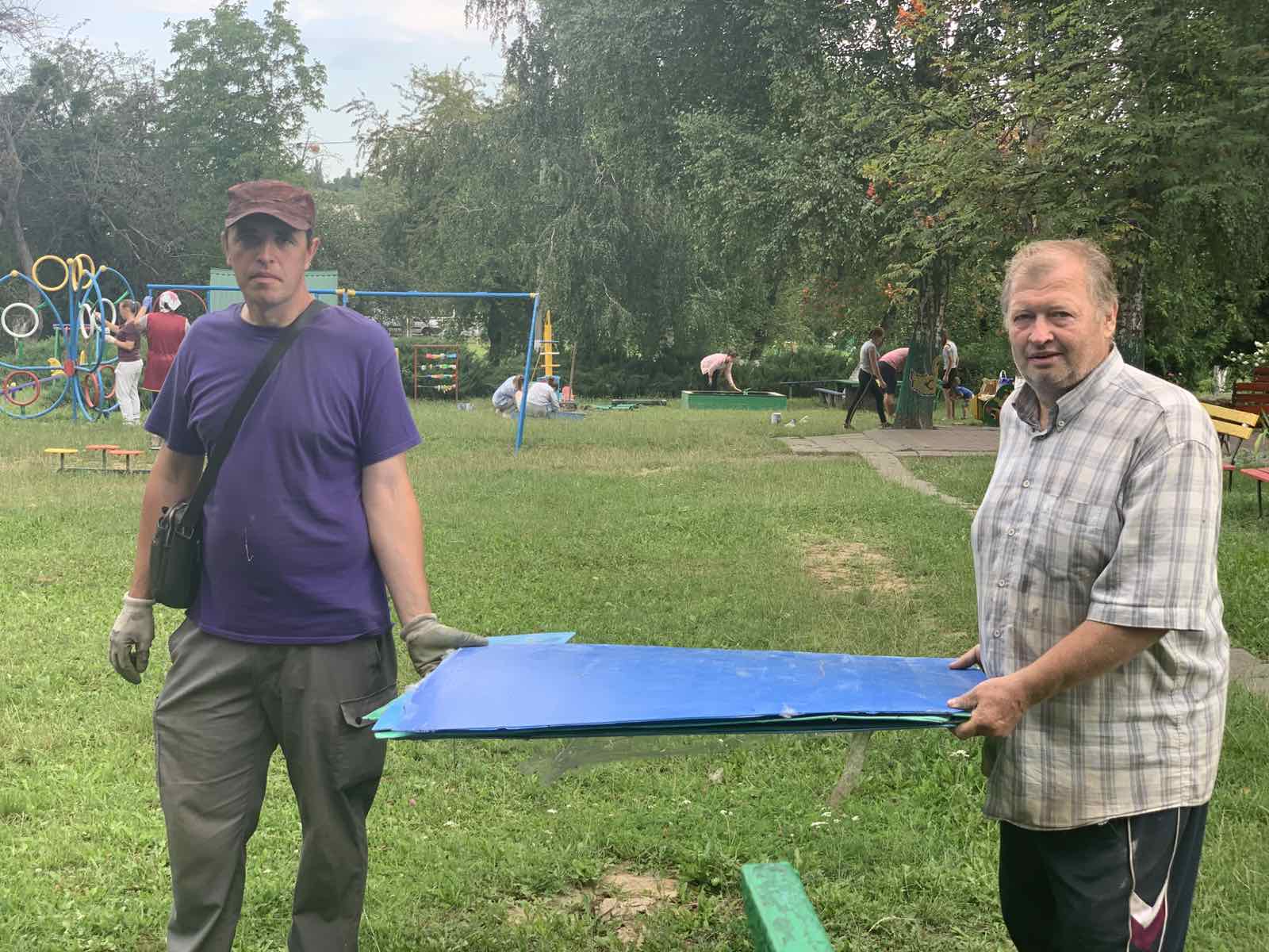 Фото без опису