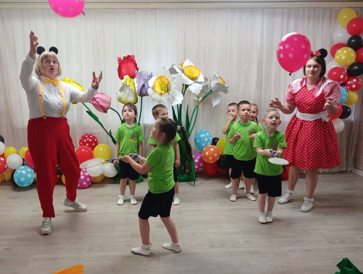 Фото без опису