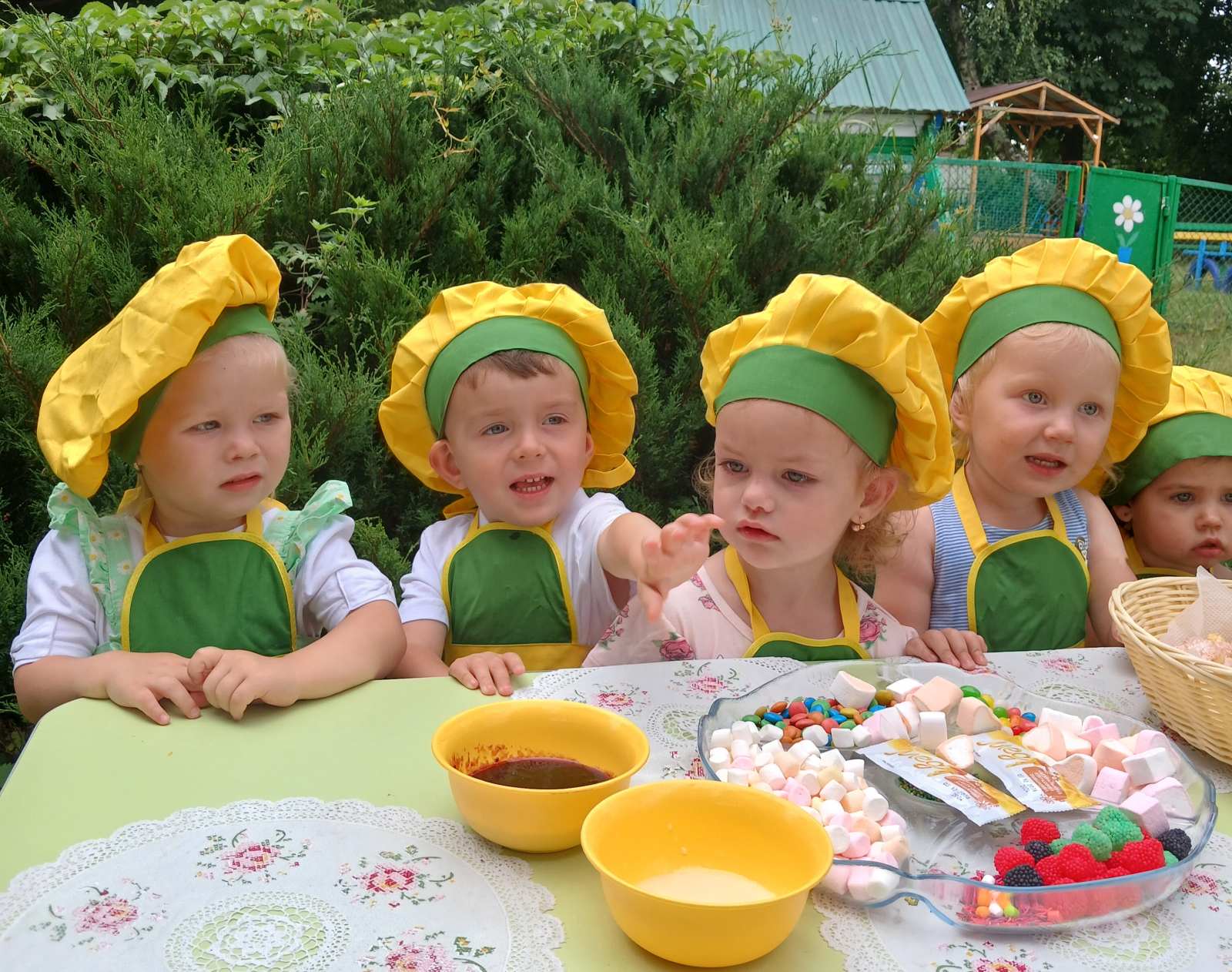 Фото без опису