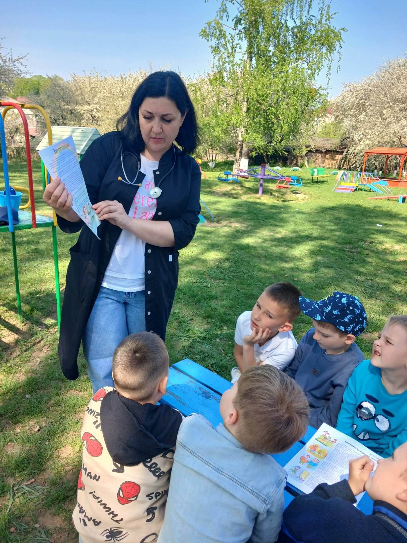 Фото без опису