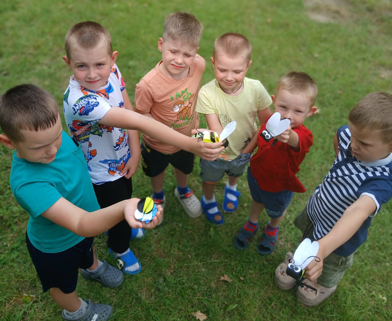 Фото без опису