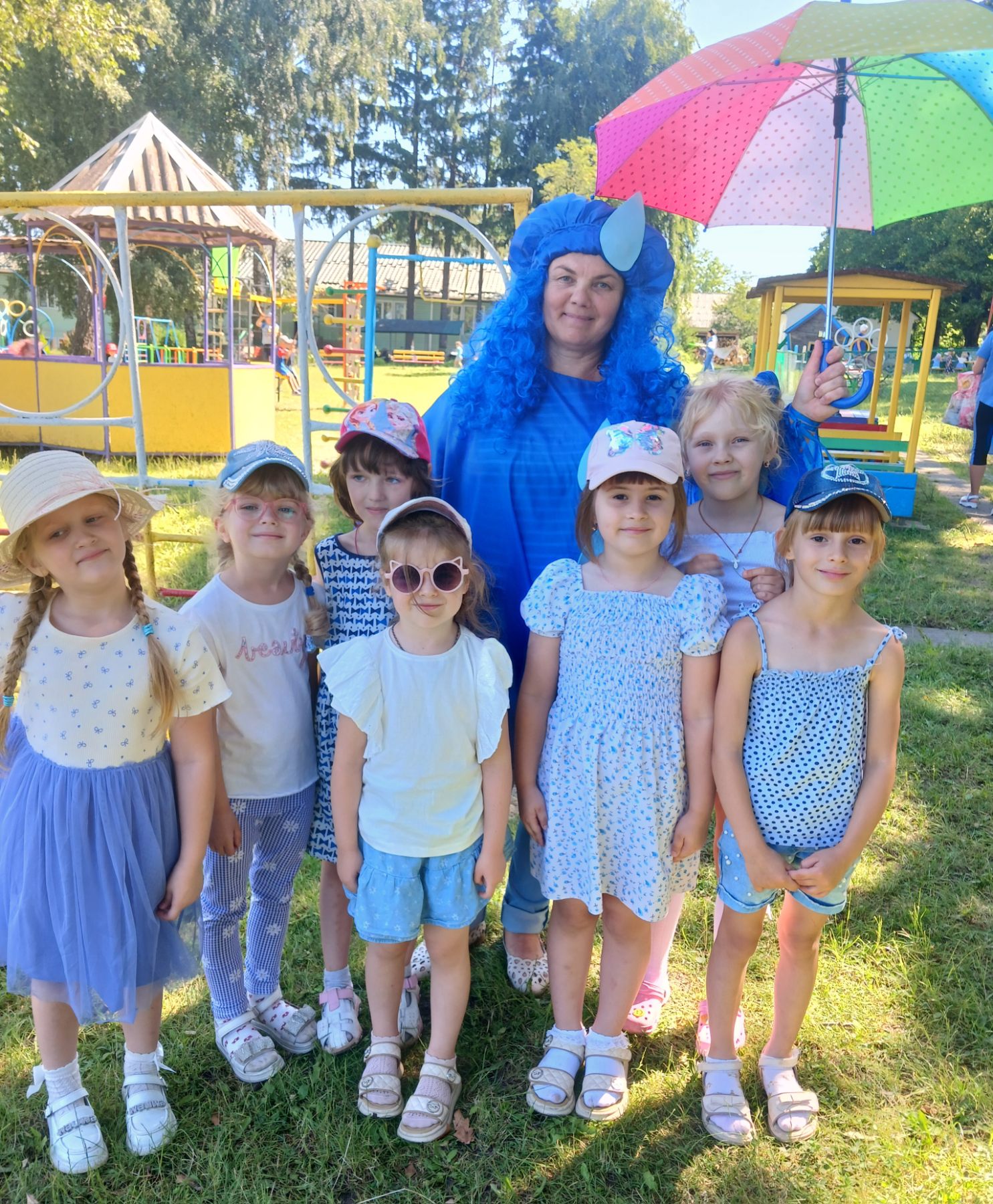 Фото без опису