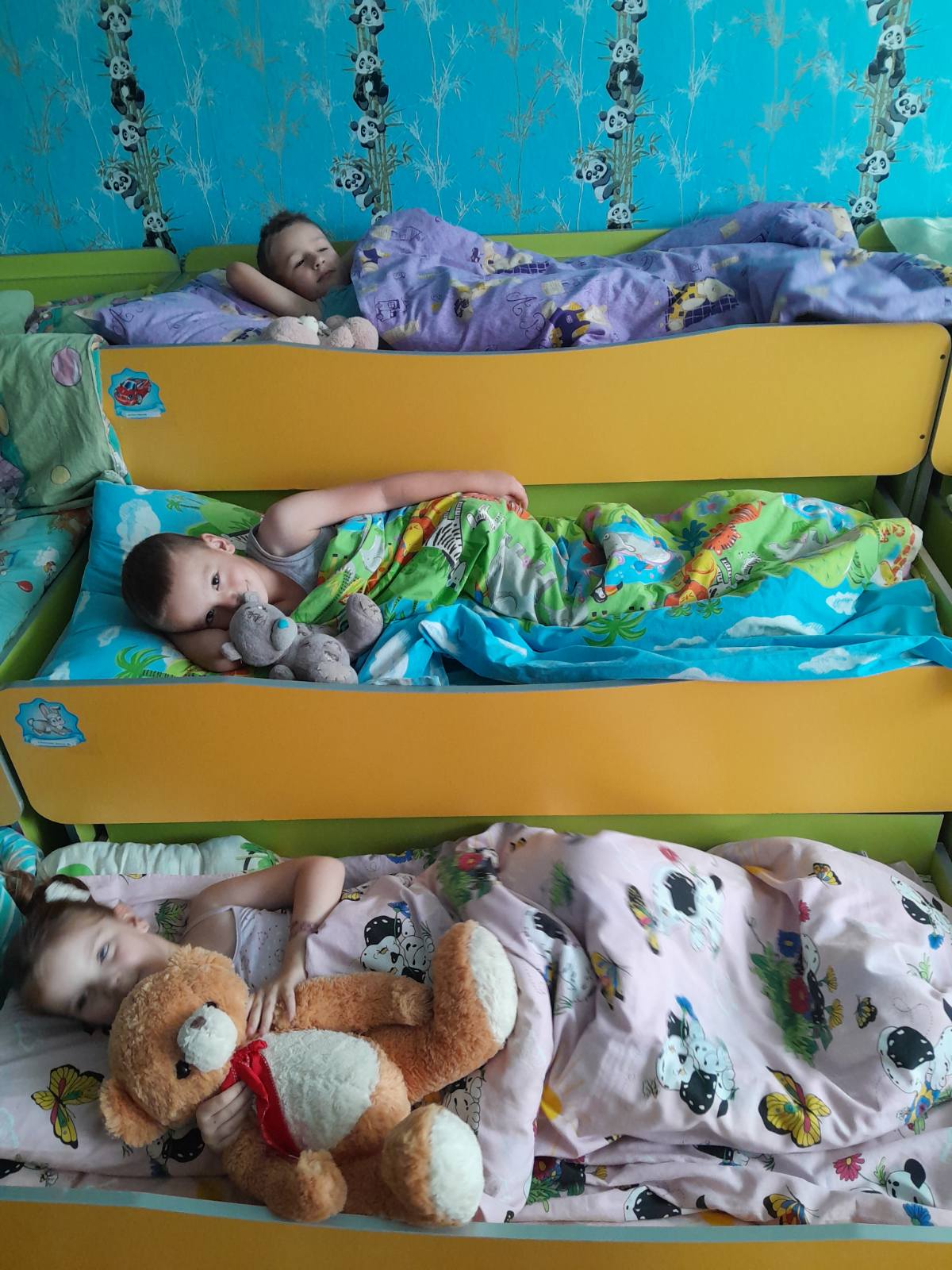 Фото без опису