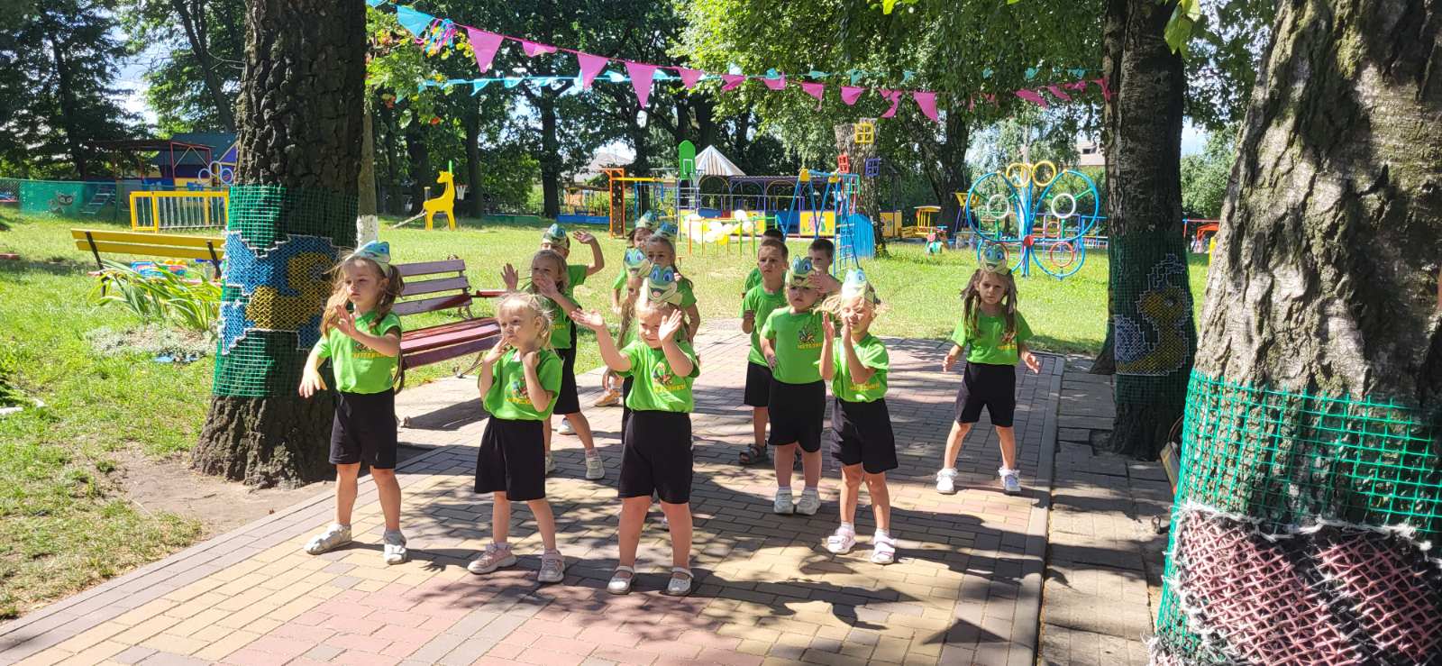 Фото без опису