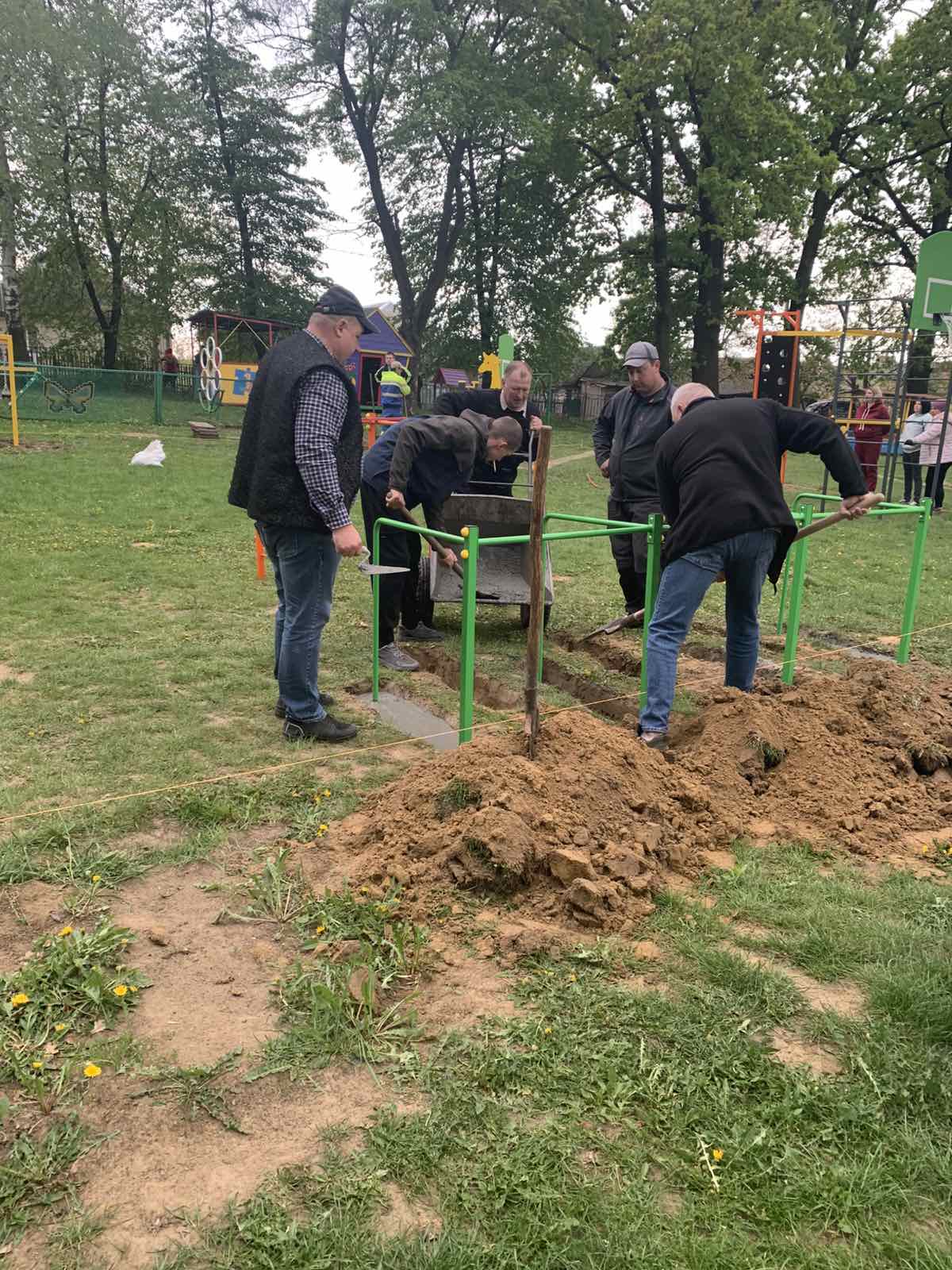 Фото без опису