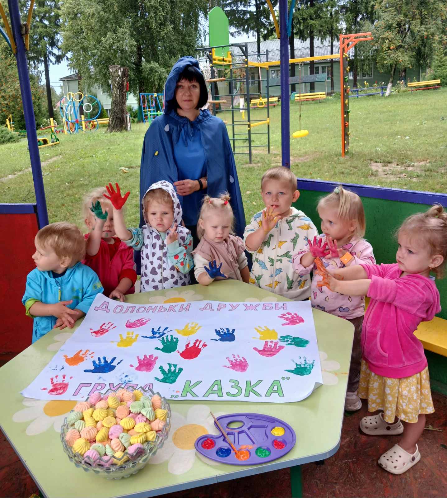 Фото без опису