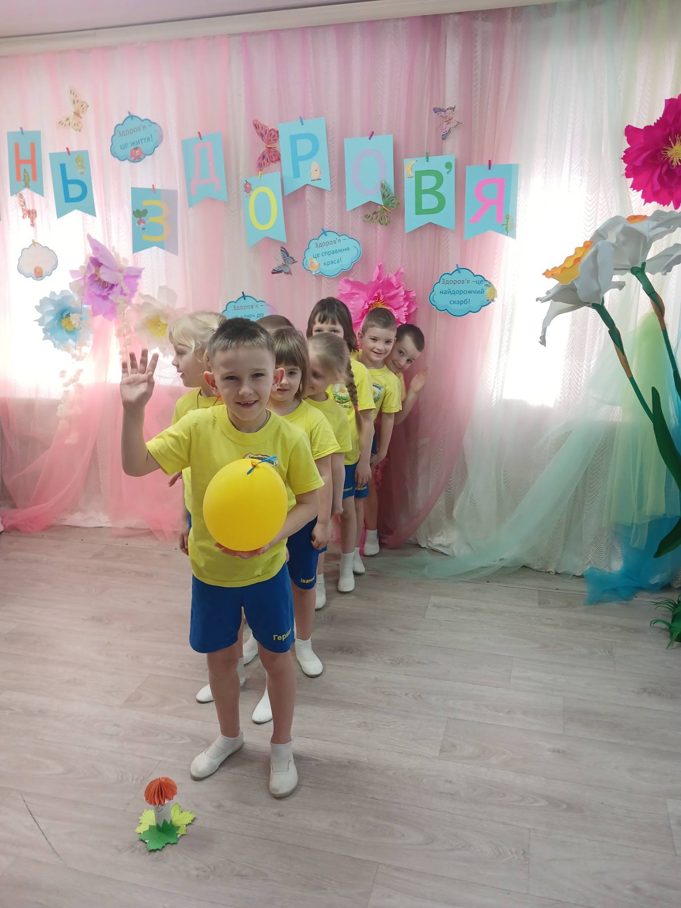 Фото без опису