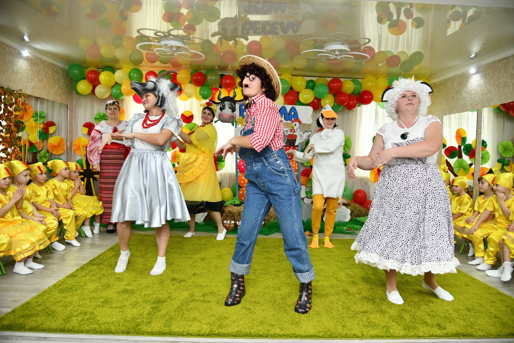 Фото без опису