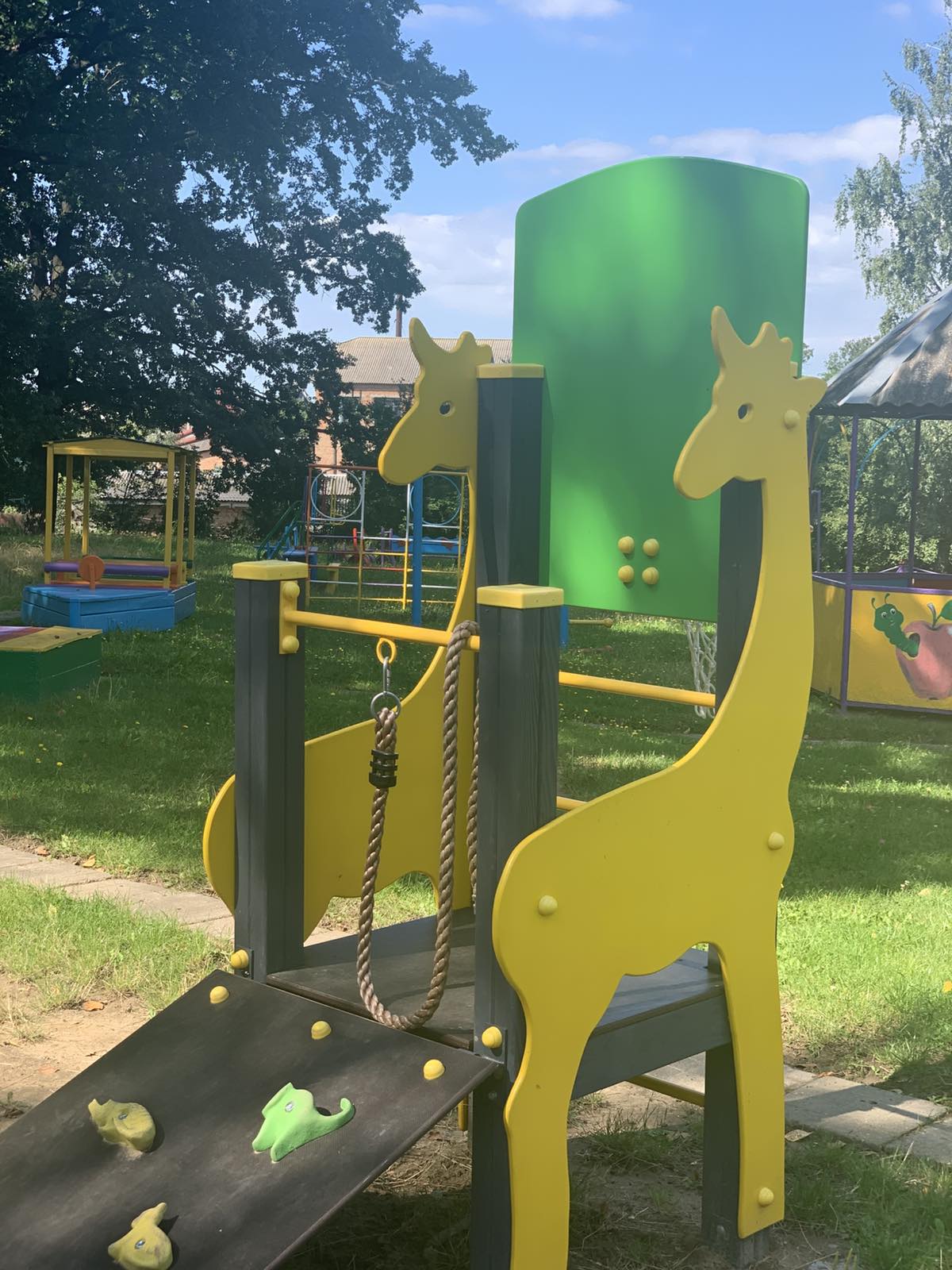 Фото без опису