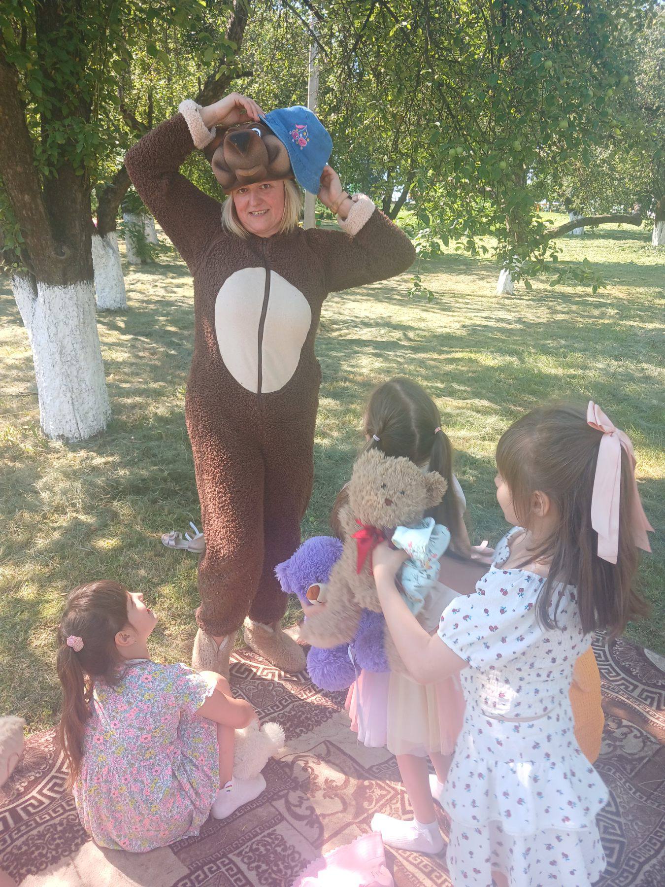 Фото без опису