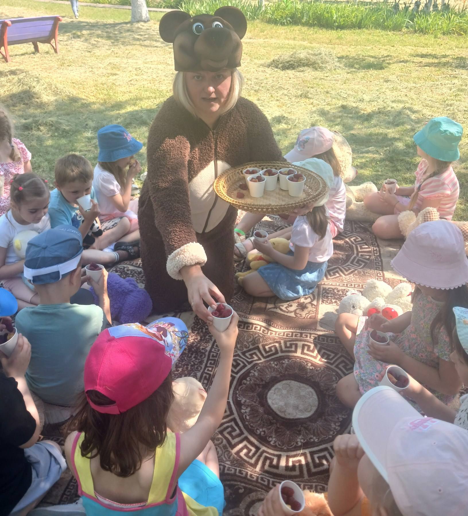 Фото без опису