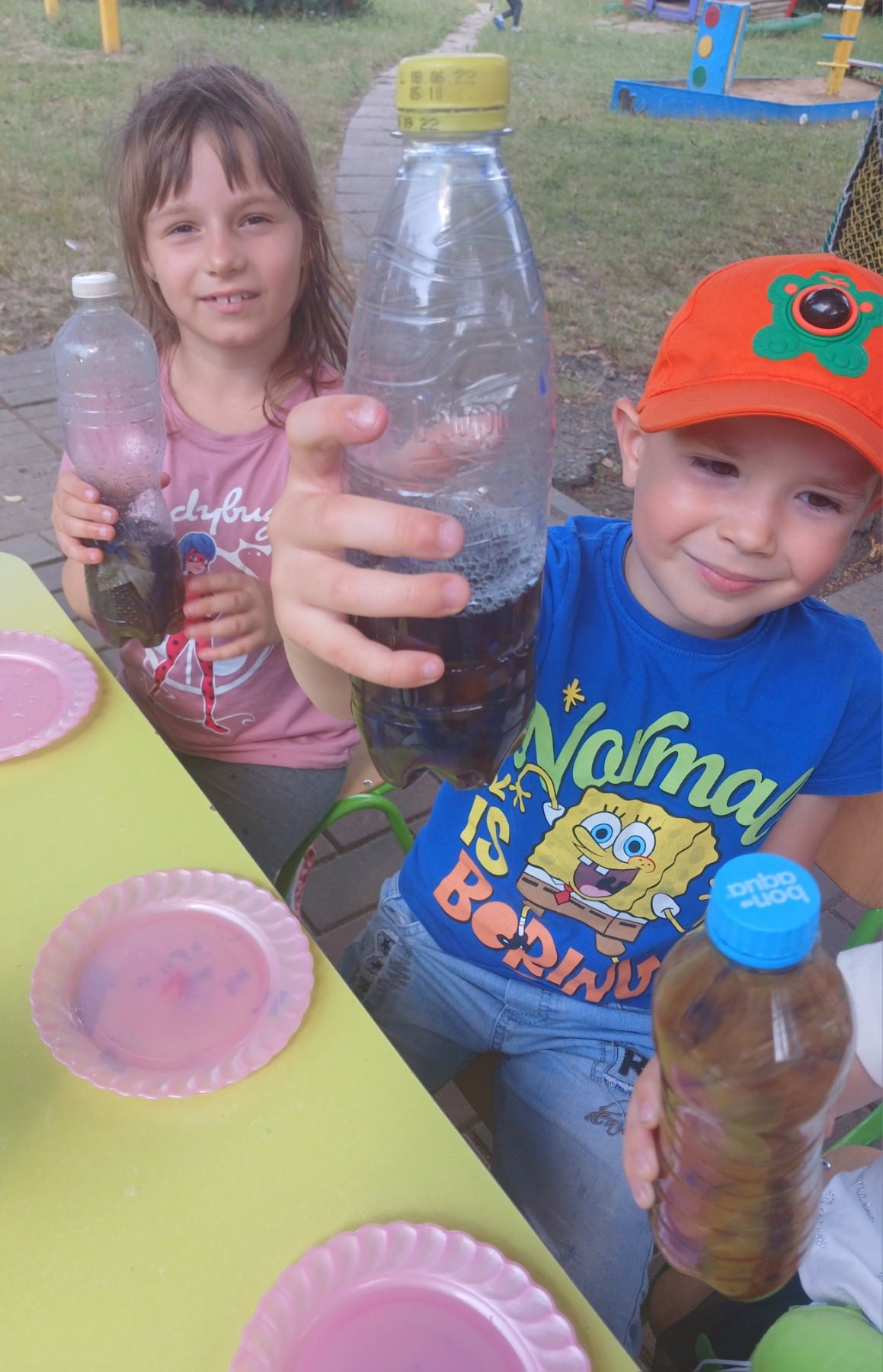 Фото без опису