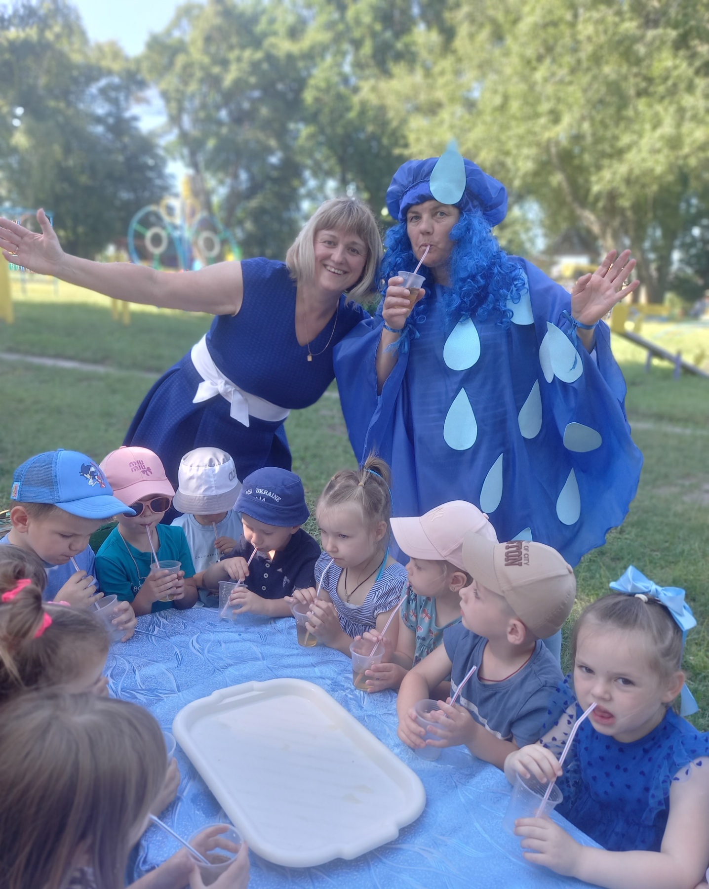 Фото без опису