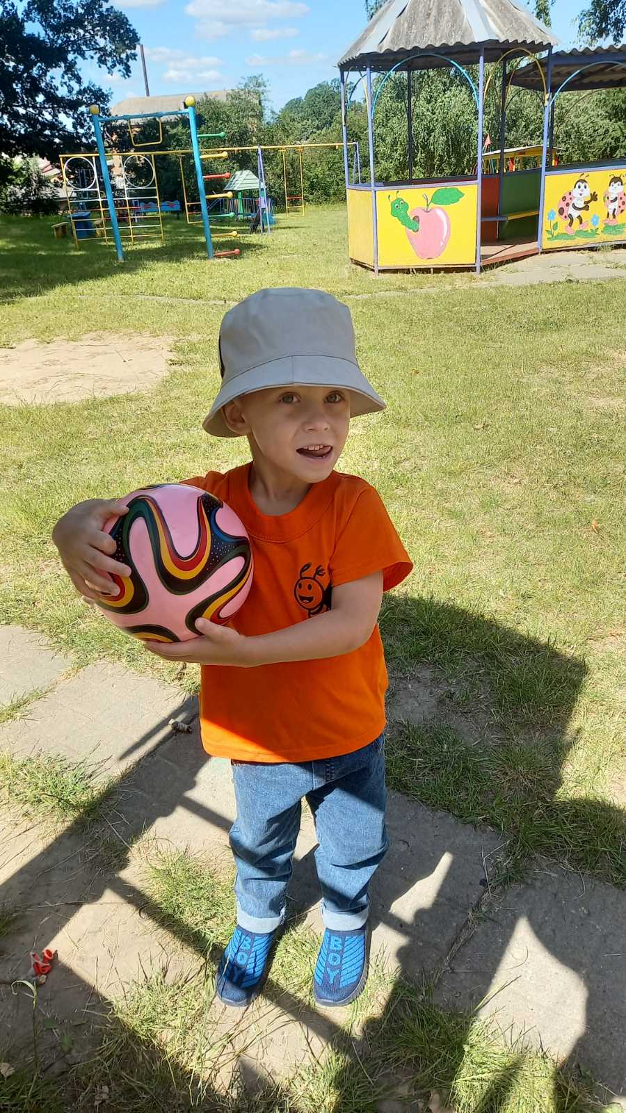 Фото без опису