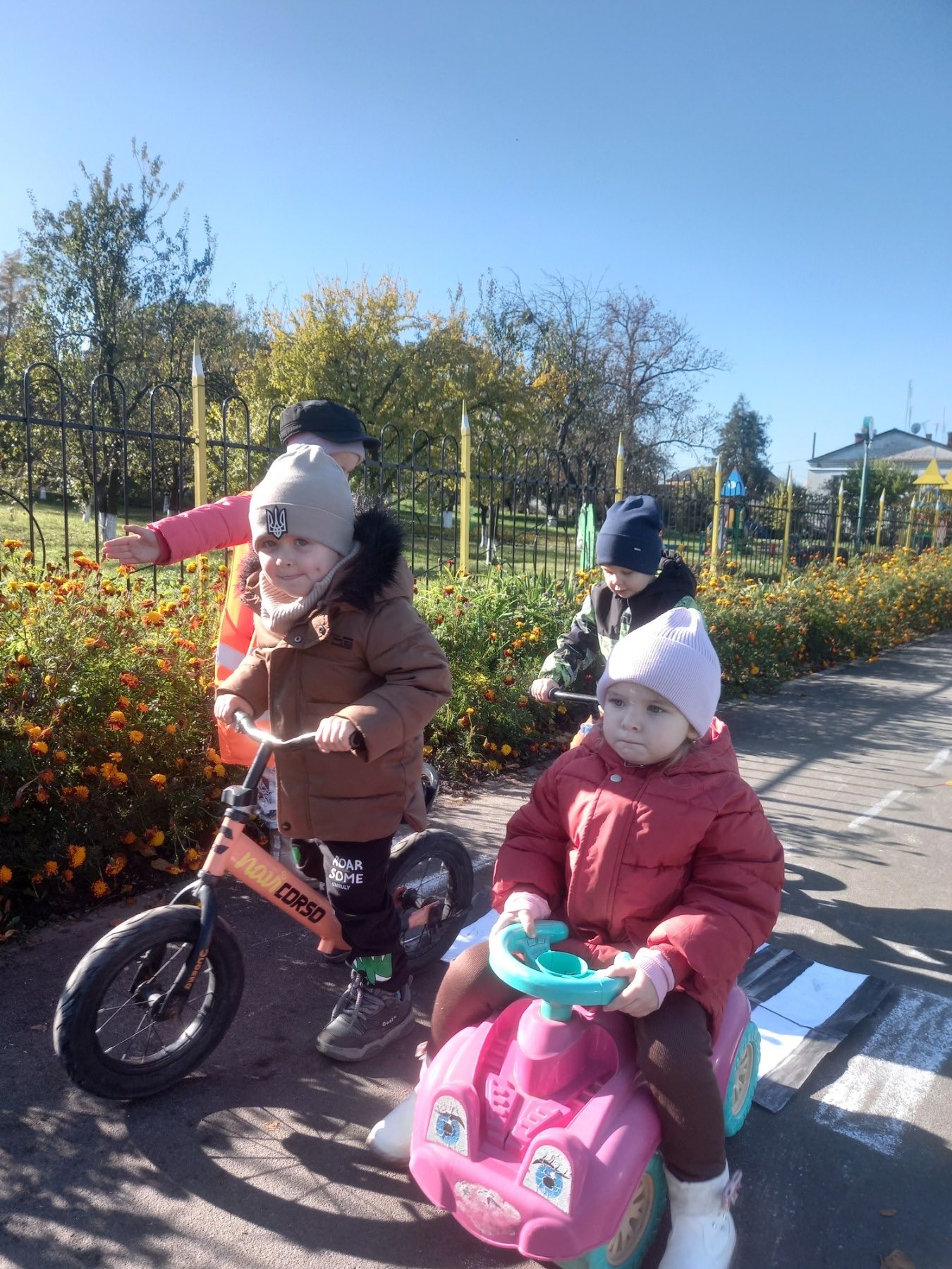 Фото без опису