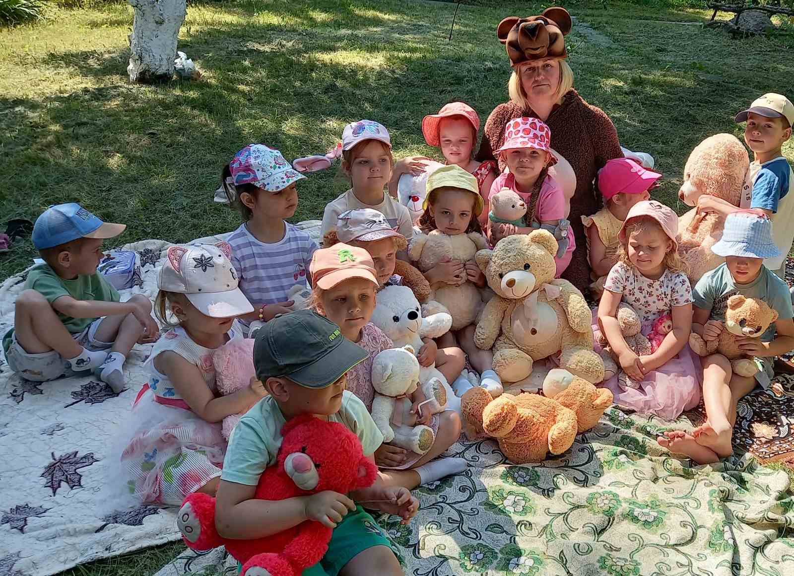 Фото без опису