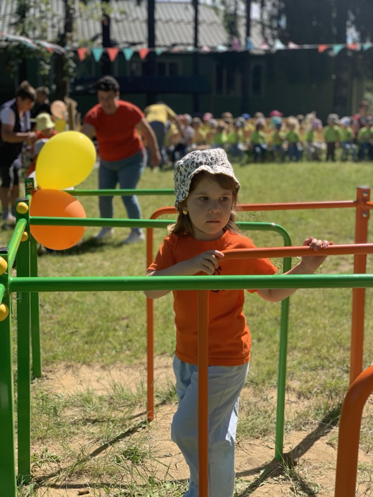 Фото без опису