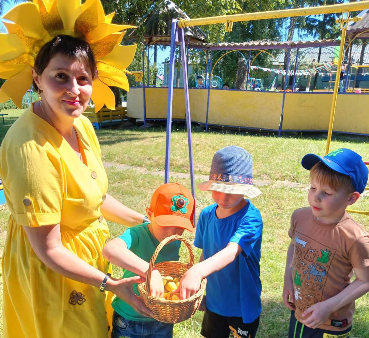 Фото без опису