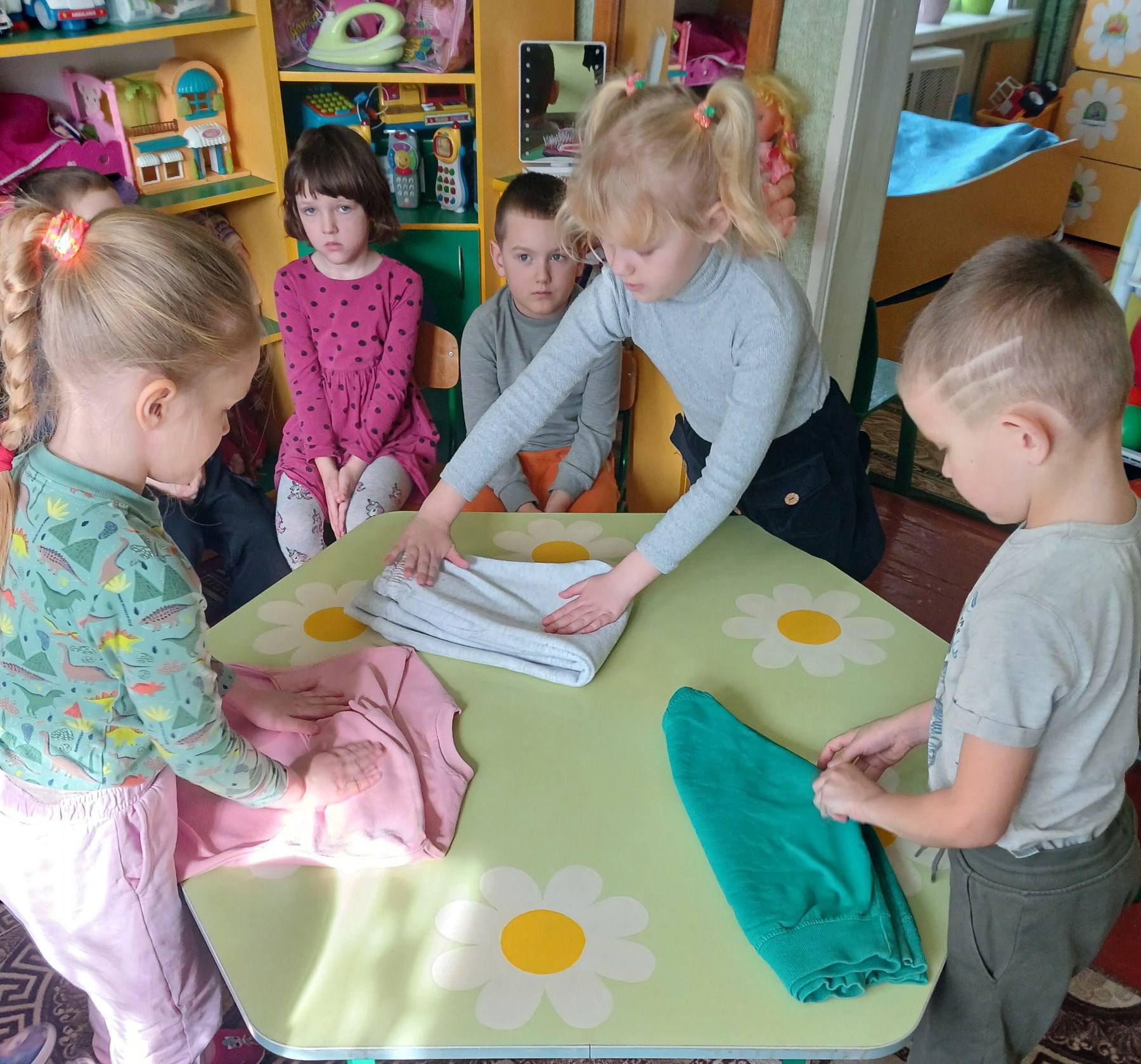 Фото без опису