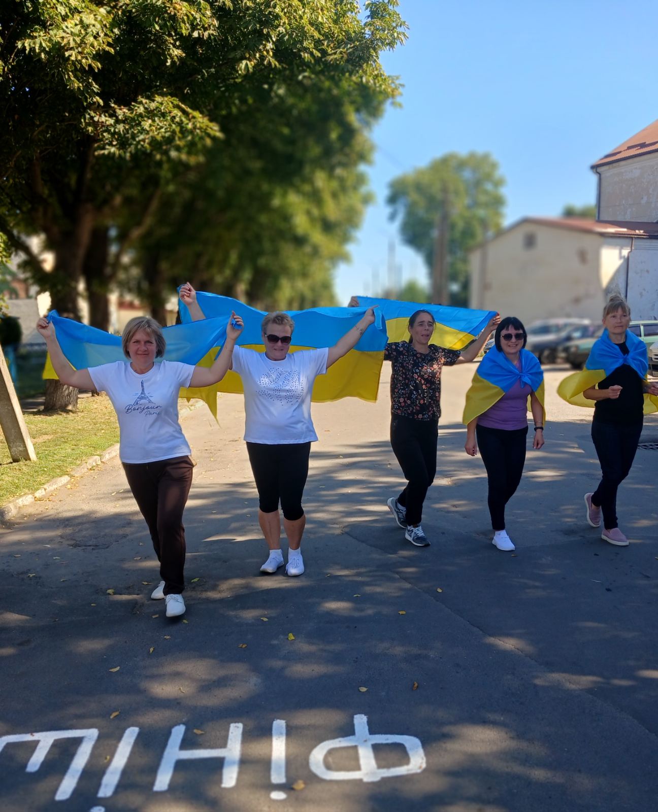 Фото без опису