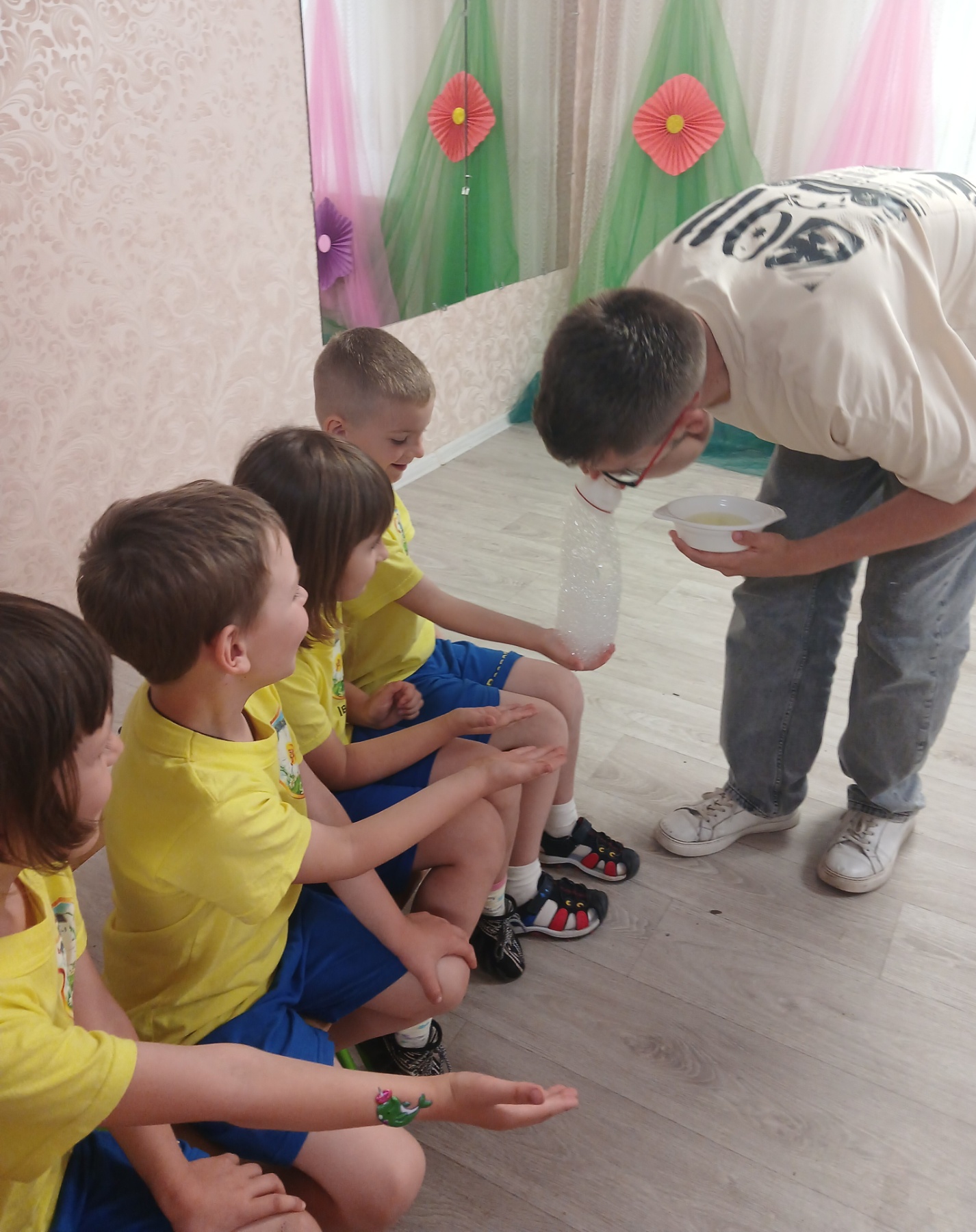 Фото без опису