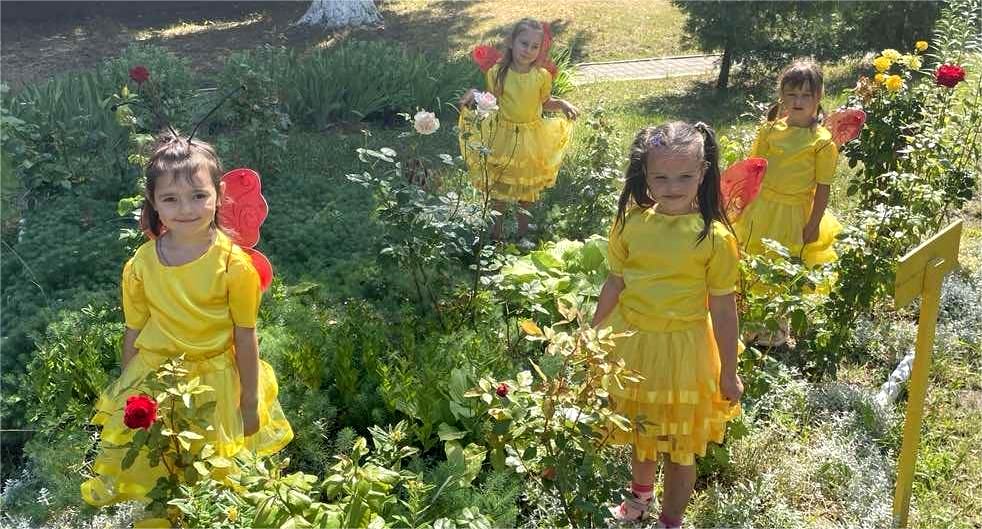 Фото без опису