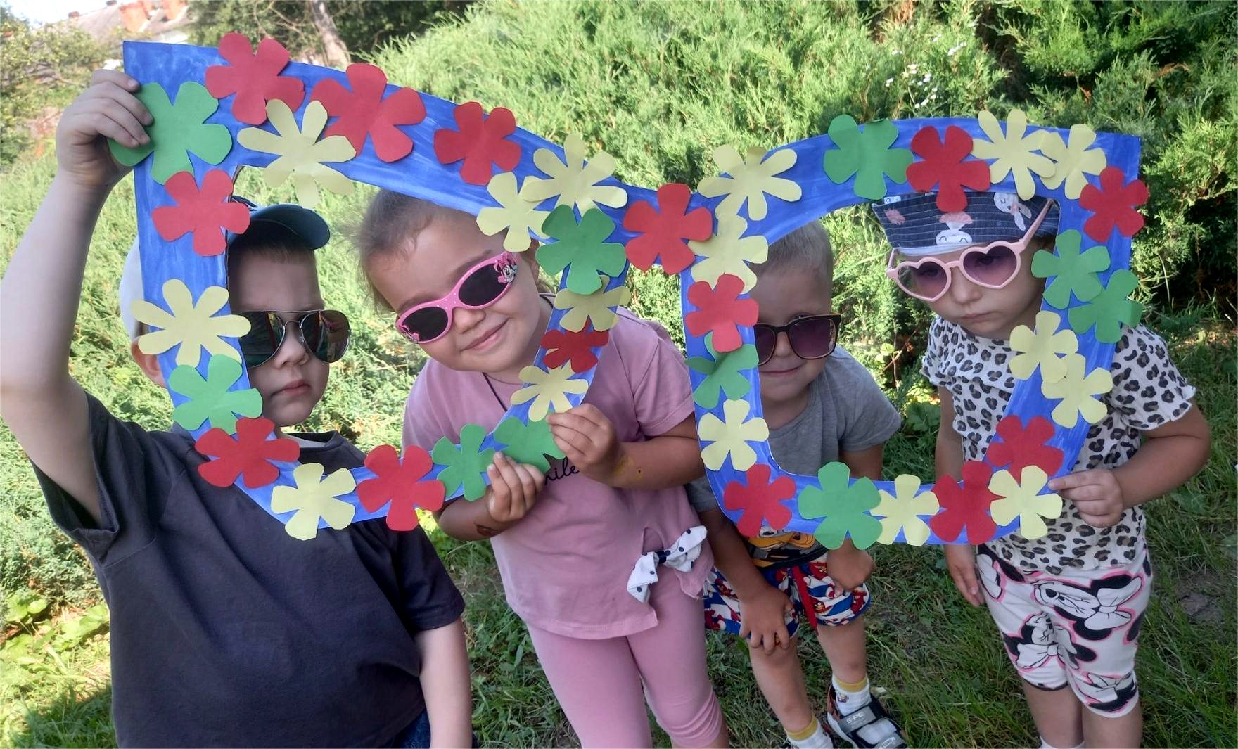 Фото без опису