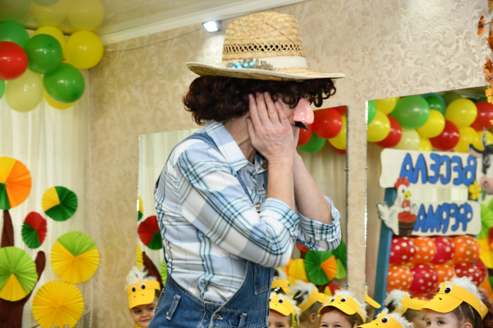 Фото без опису