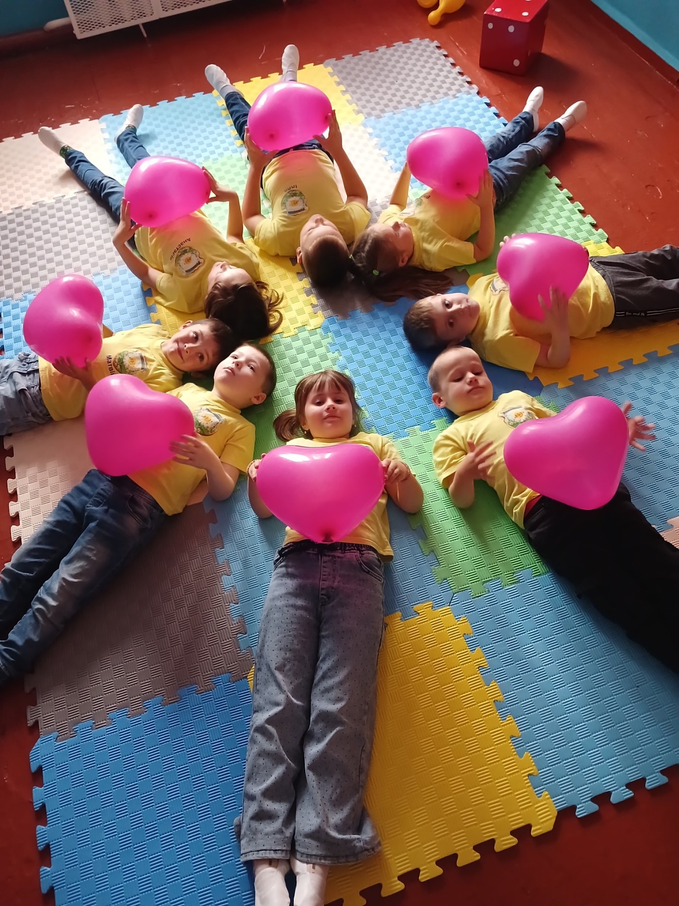 Фото без опису