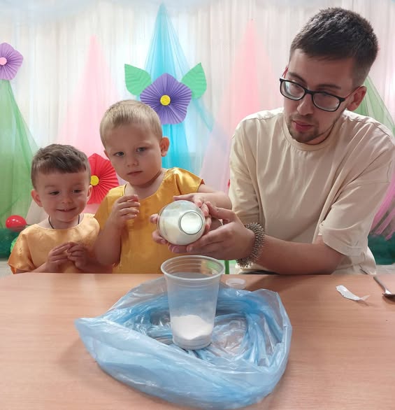 Фото без опису