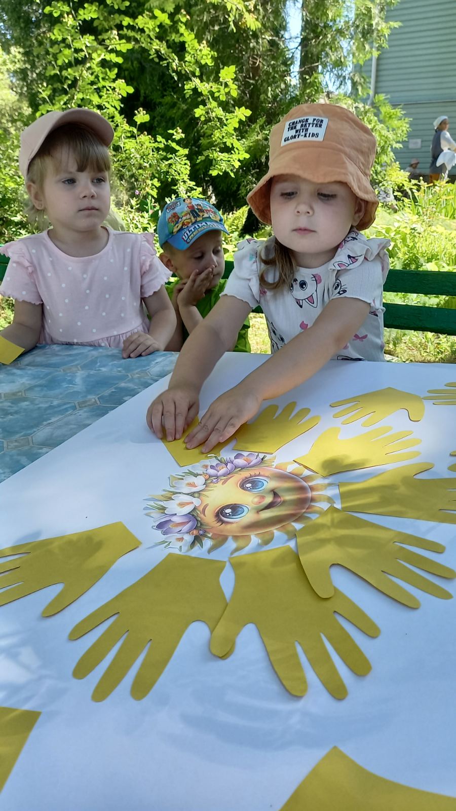 Фото без опису