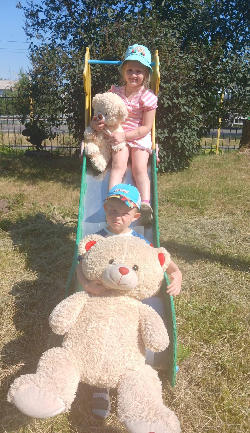 Фото без опису