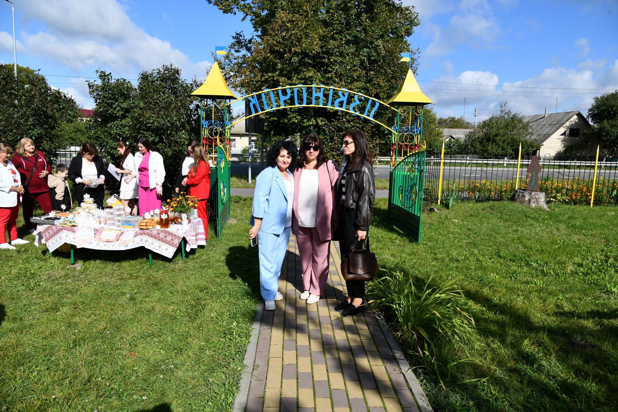 Фото без опису