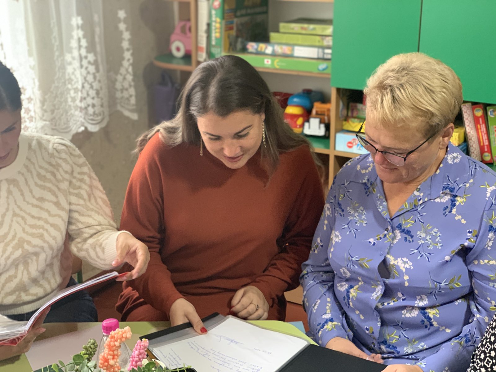 Фото без опису