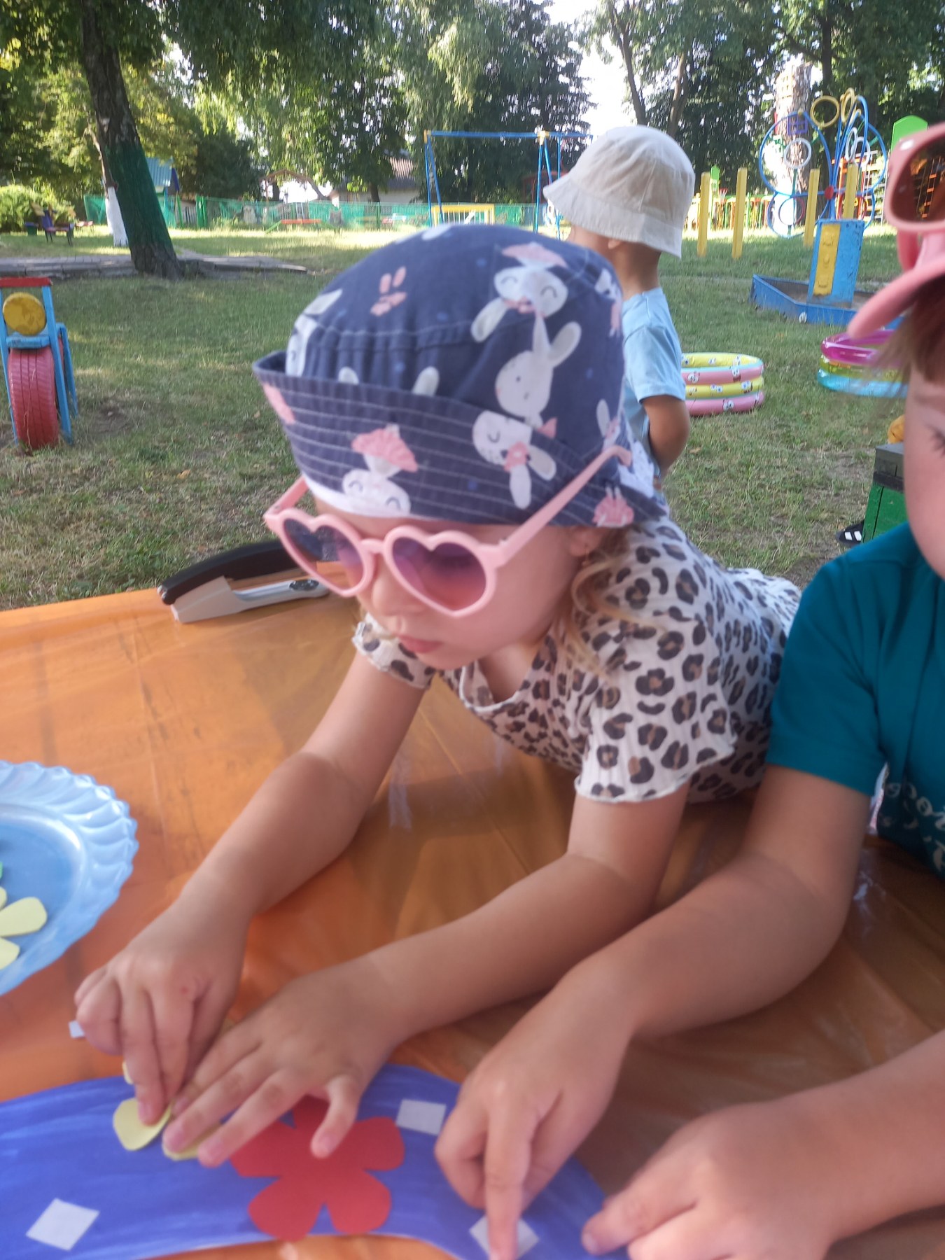 Фото без опису