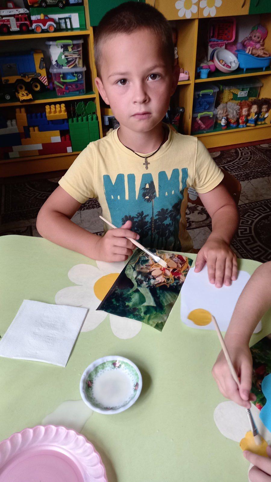 Фото без опису