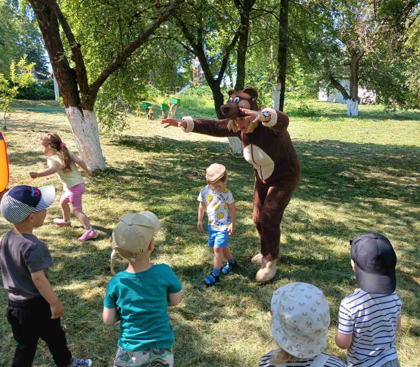 Фото без опису