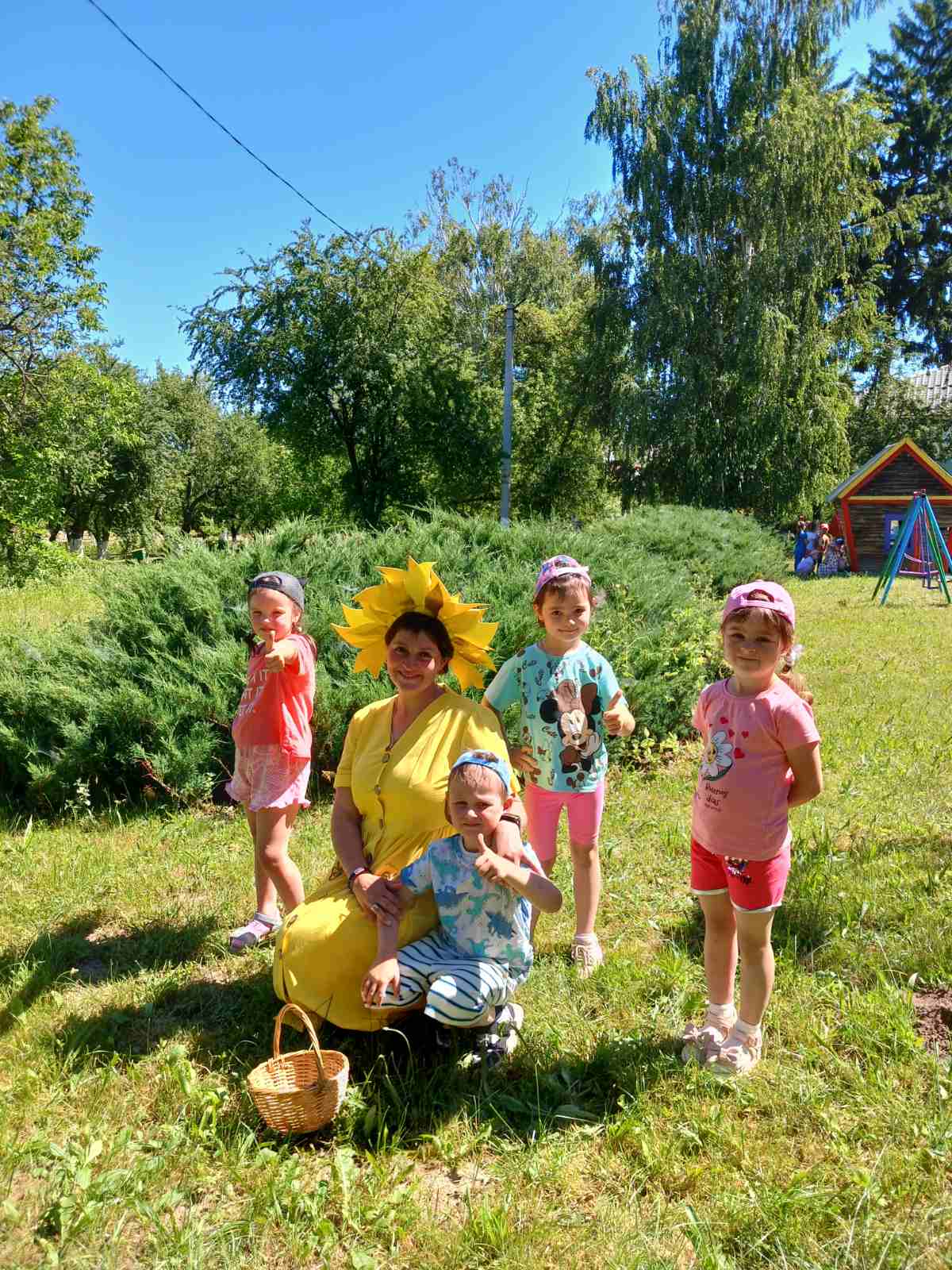 Фото без опису