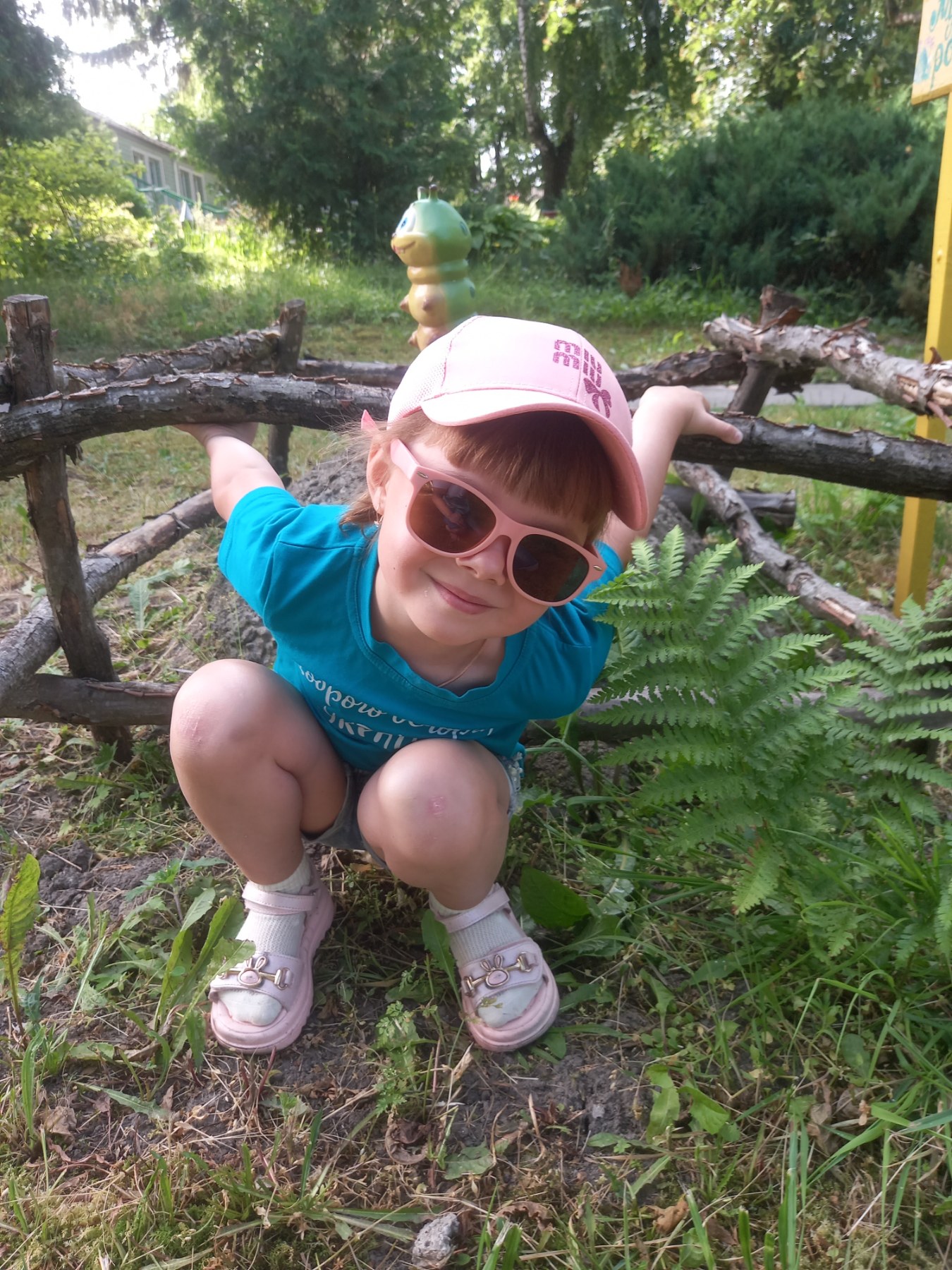 Фото без опису