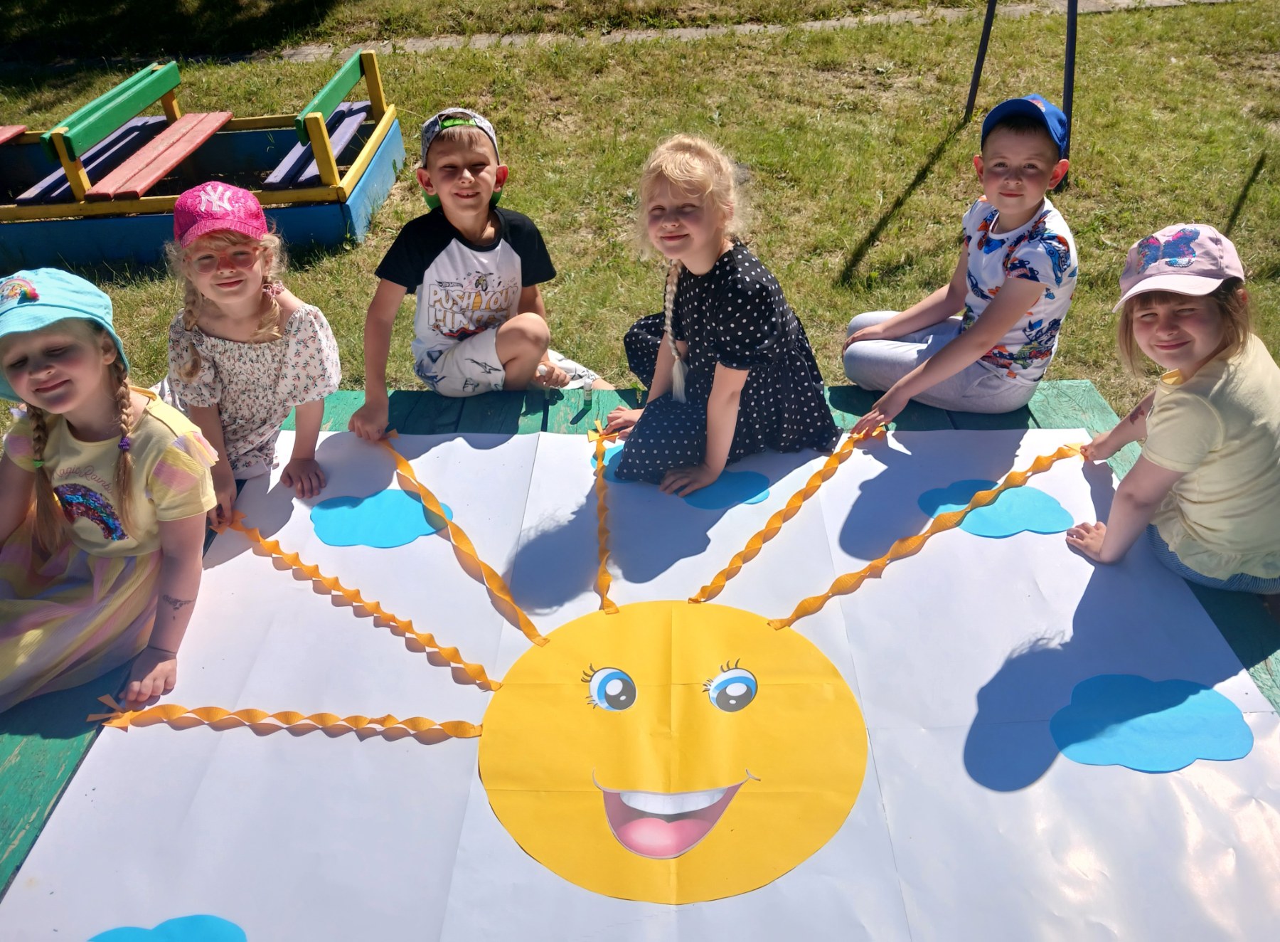 Фото без опису