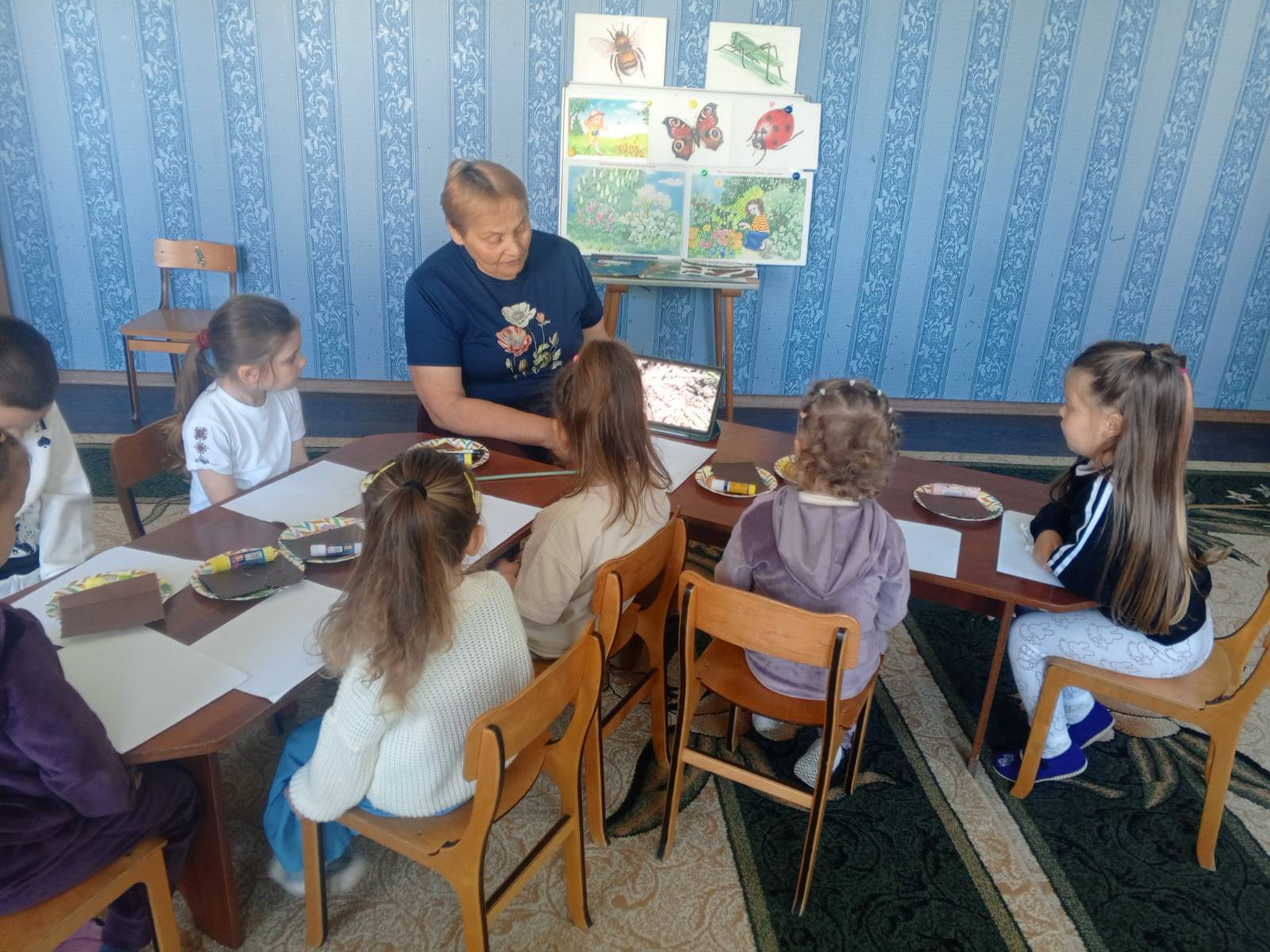 Фото без опису