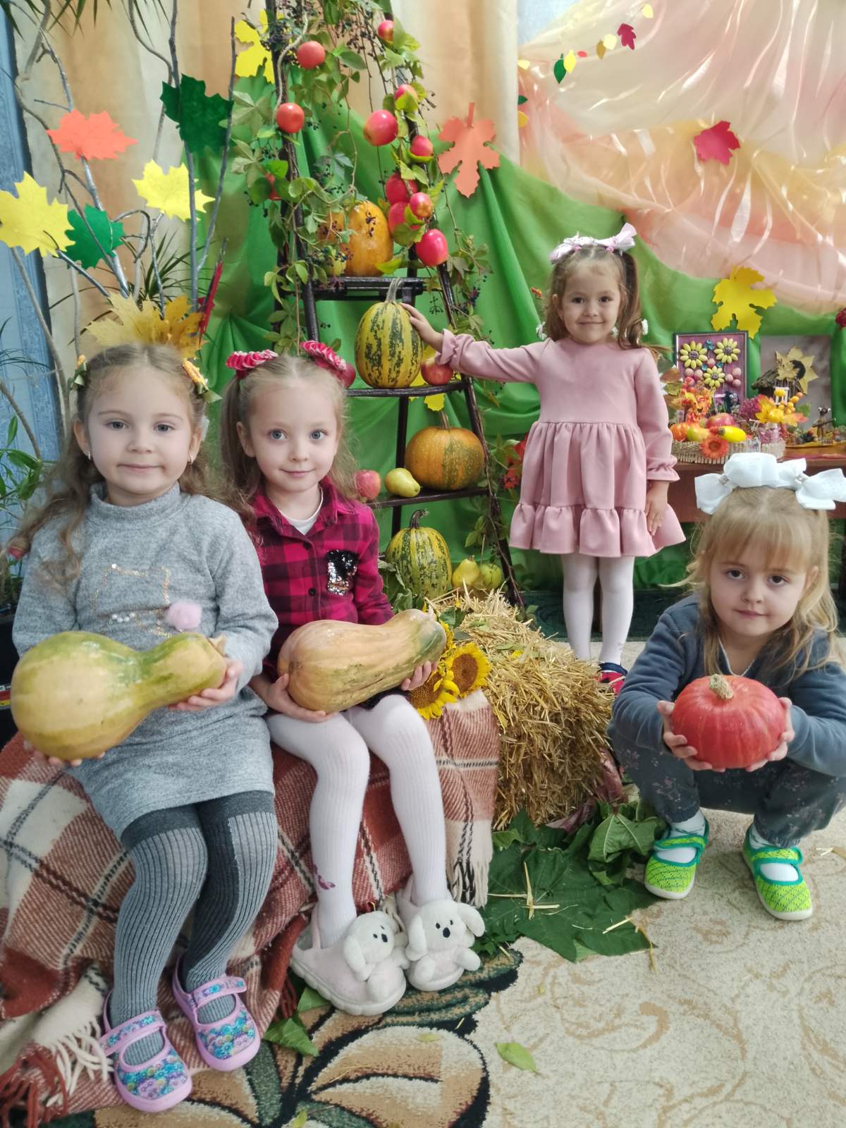 Фото без опису