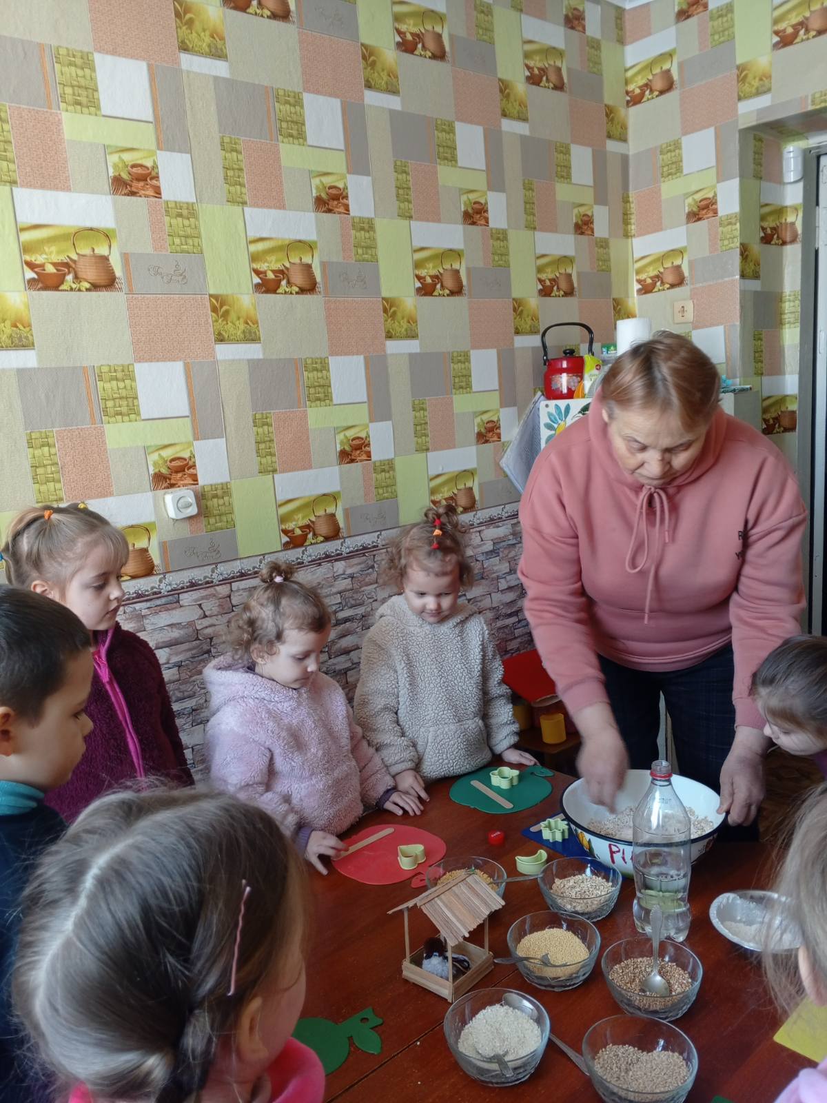 Фото без опису