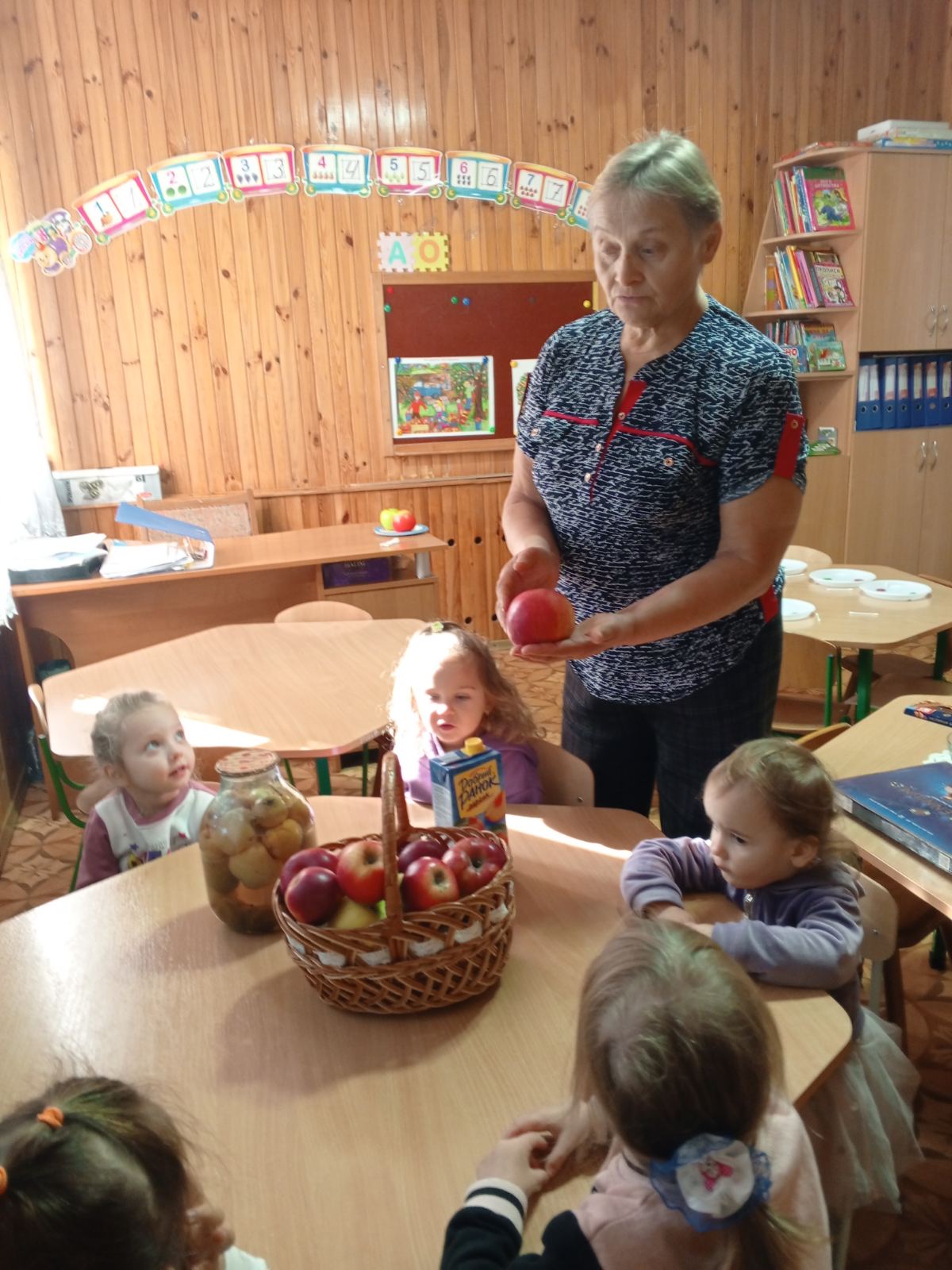 Фото без опису