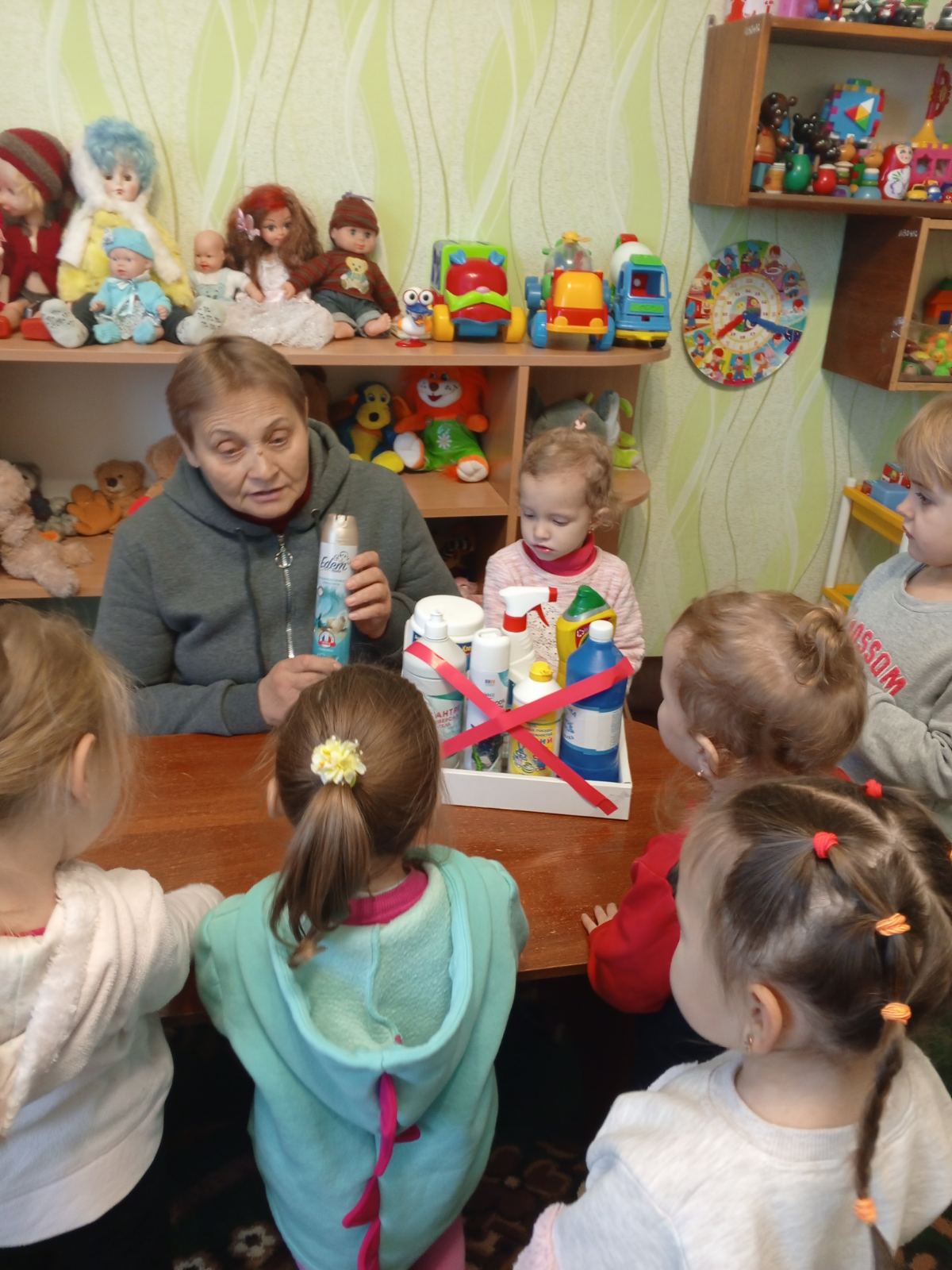 Фото без опису