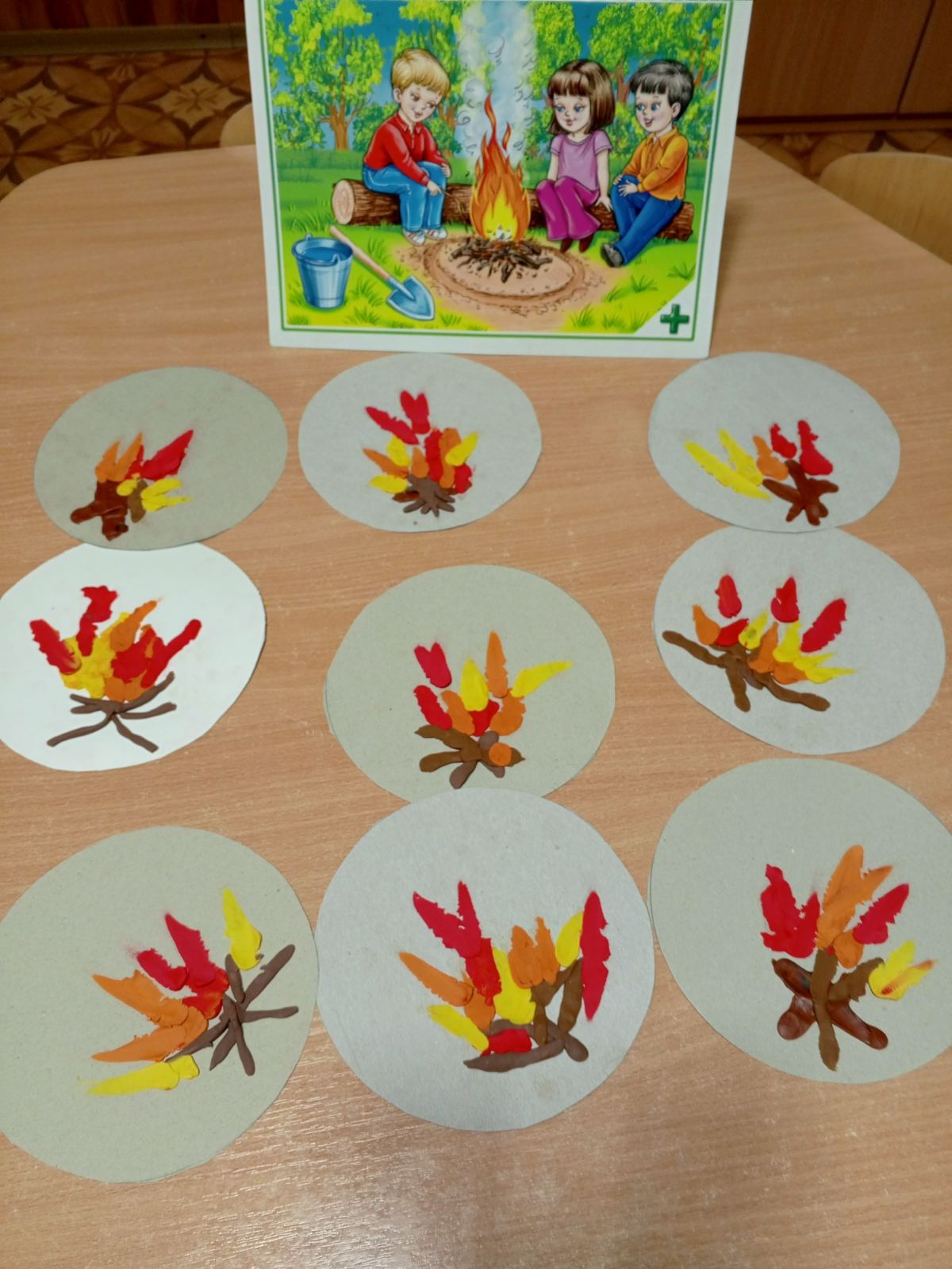 Фото без опису